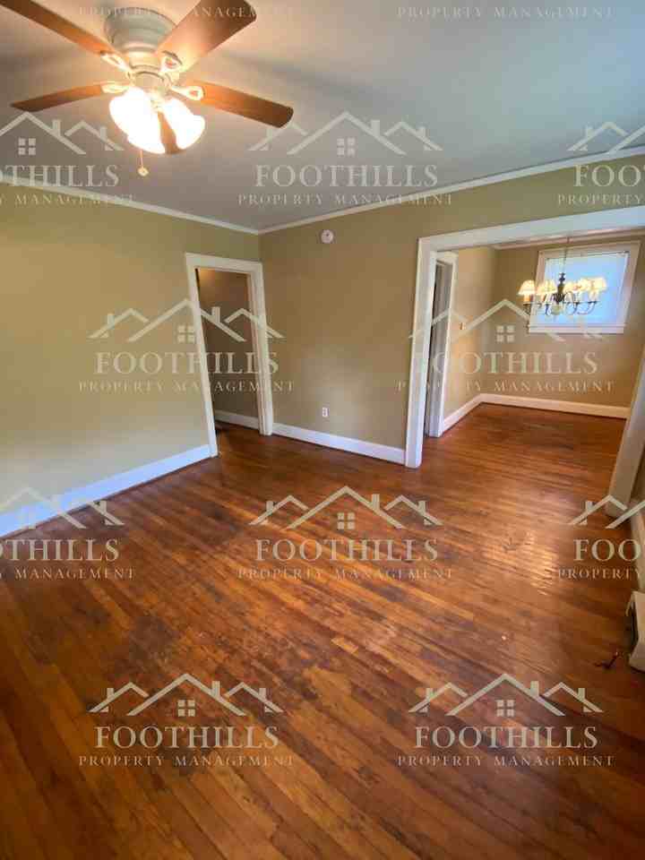 115 Virginia Cir - Photo 2 of 13