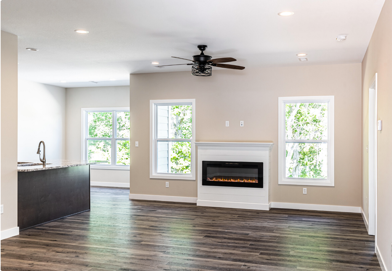 1121 Stonehaven Dr - Photo 7 of 24