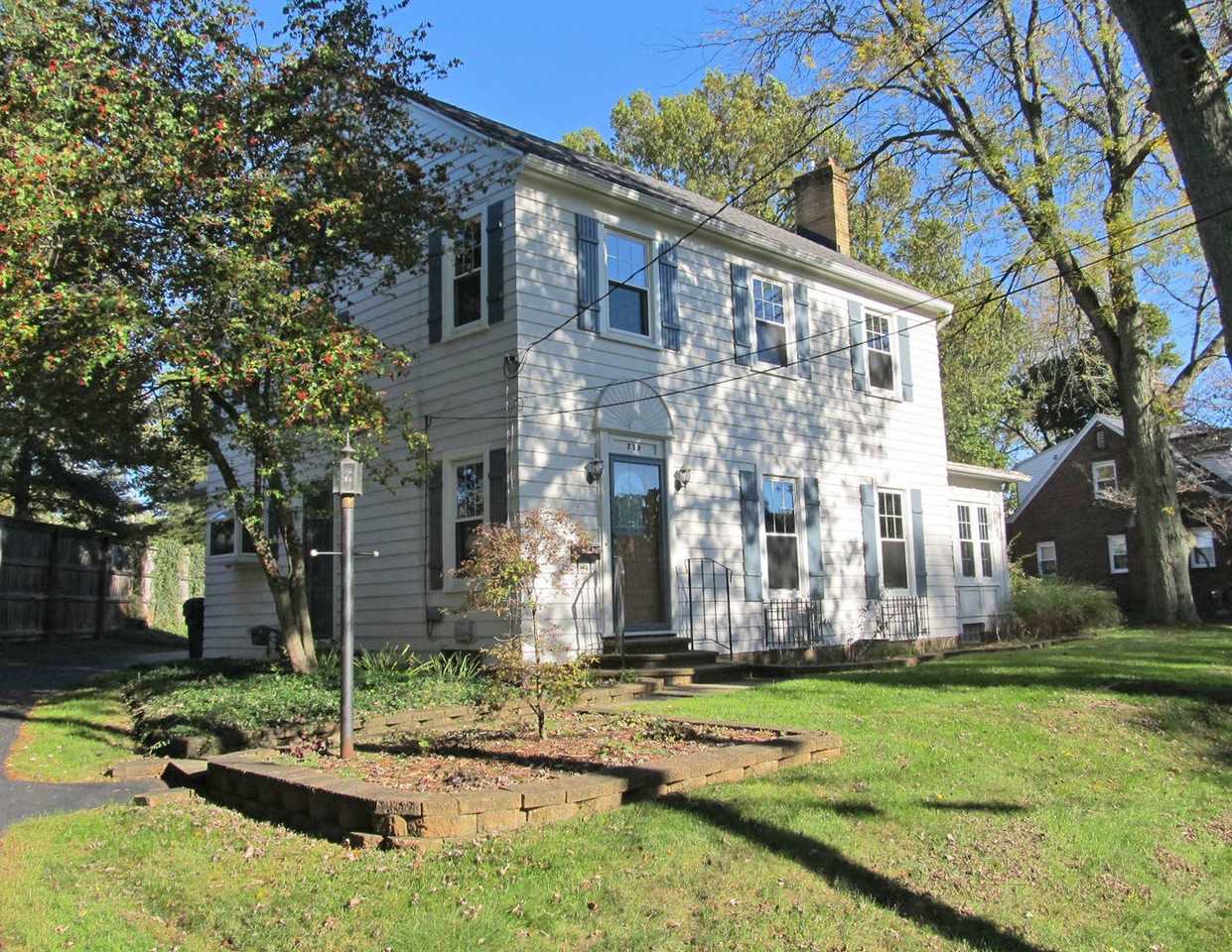 719 Homecrest Ave - Photo 2 of 28