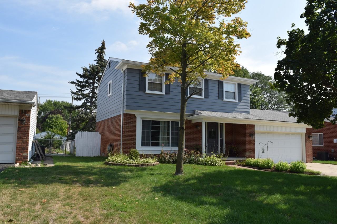 41318 Schoolcraft Rd - Photo 2 of 28