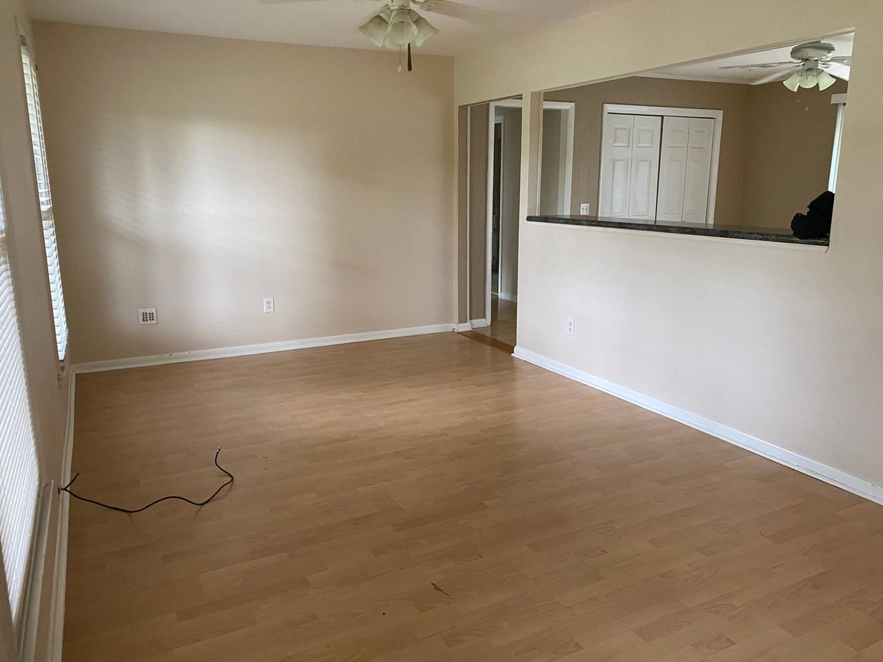 1206 Kenningston St - Photo 3 of 23