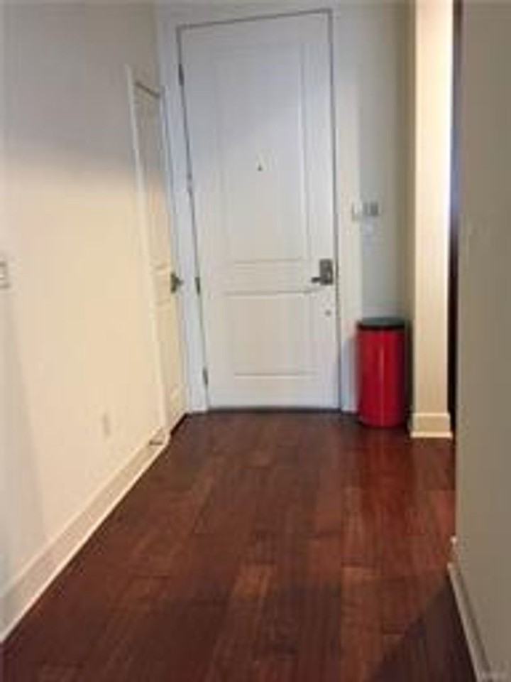 2349 Jefferson St #323 - Photo 2 of 20