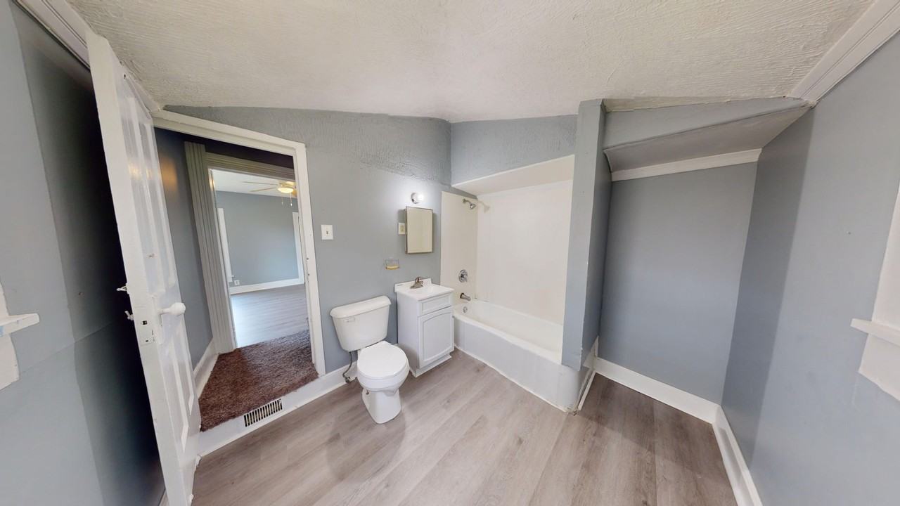 516 Daisy St - Photo 6 of 11