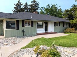 featured image of 1530 Eastmont Ave