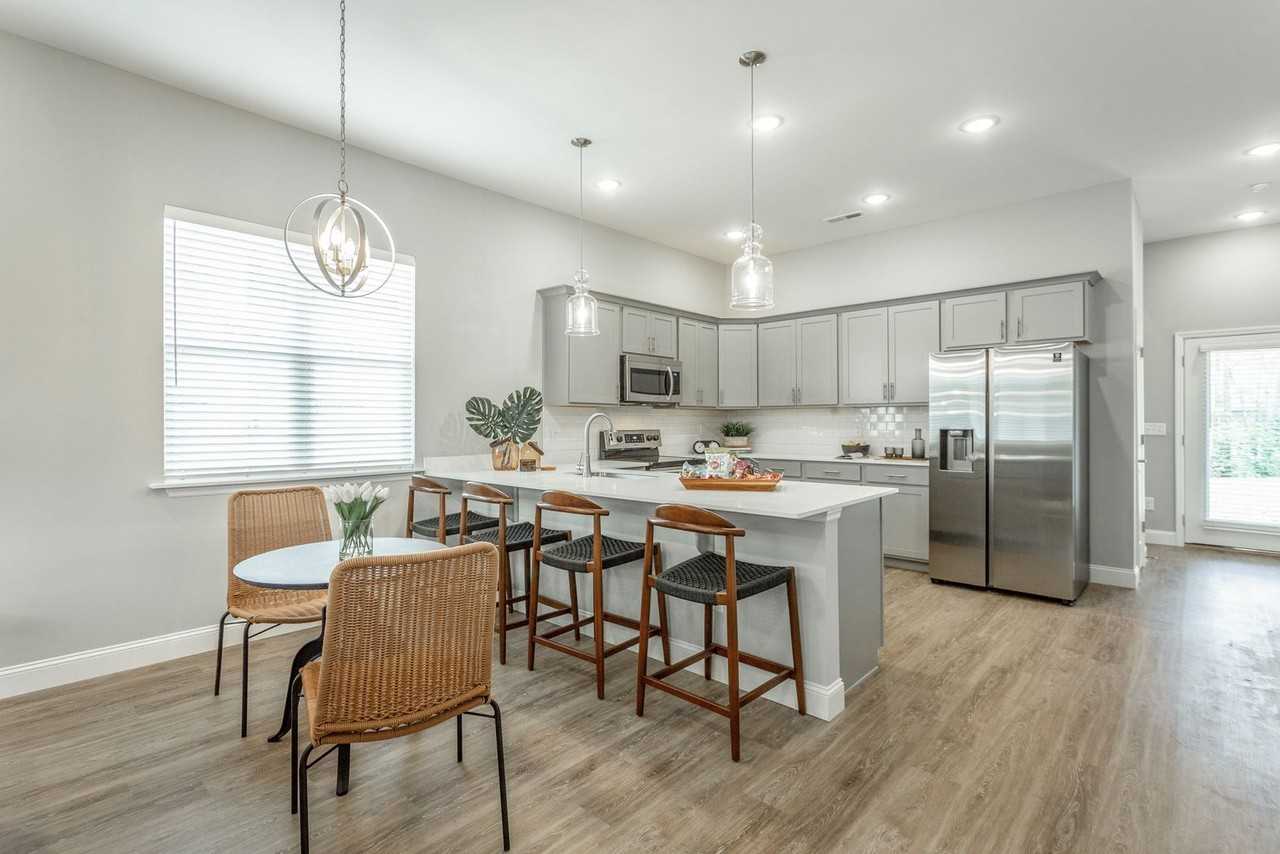 4735 Stunner Ln - Photo 7 of 50