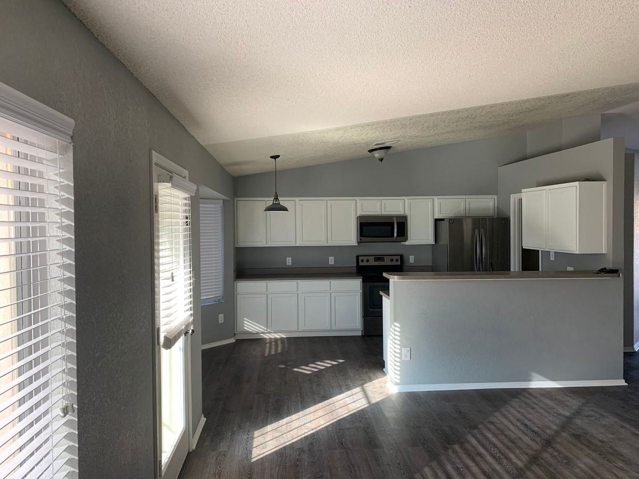 7687 E 40th Rd - Photo 2 of 15