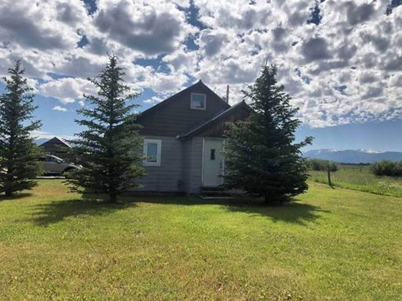 485 W 7750 N - Photo 2 of 17