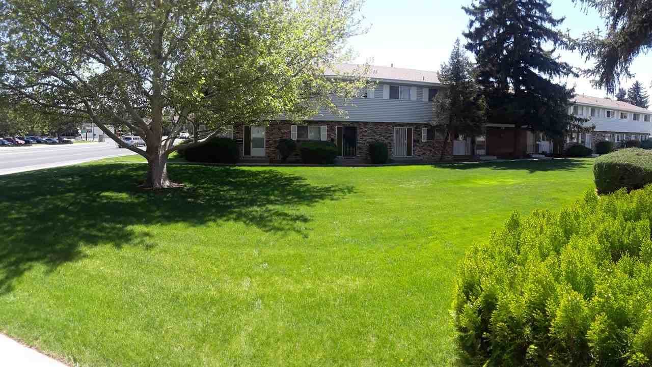 26 Smithridge Park - Photo 3 of 28