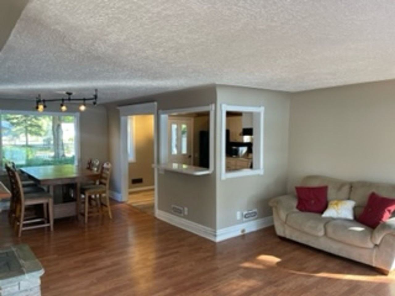 4461 Parnell St - Photo 6 of 50