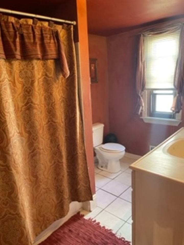 4461 Parnell St - Photo 7 of 50