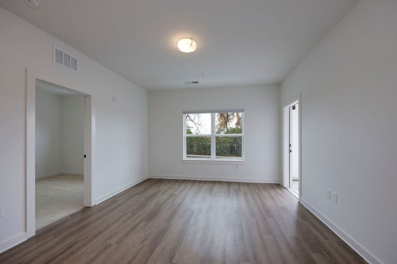 1540 Lebanon Pike - Photo 6 of 40