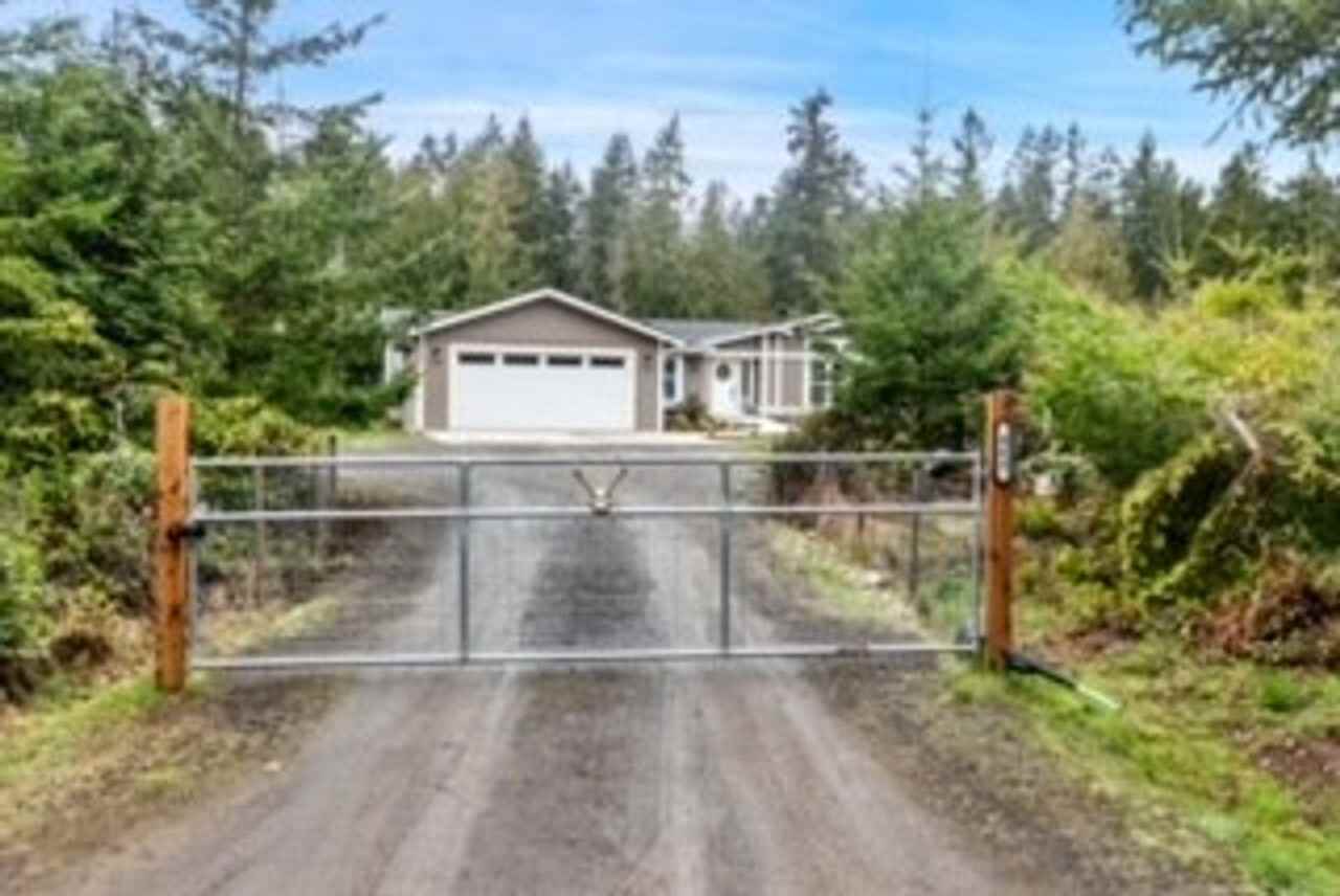 463 Critter Country Trl - Photo 3 of 35