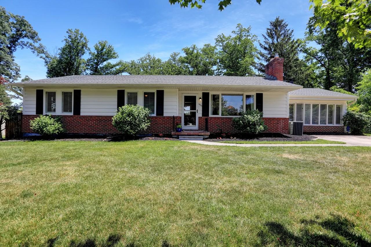 1905 Knollton Rd - Photo 2 of 25