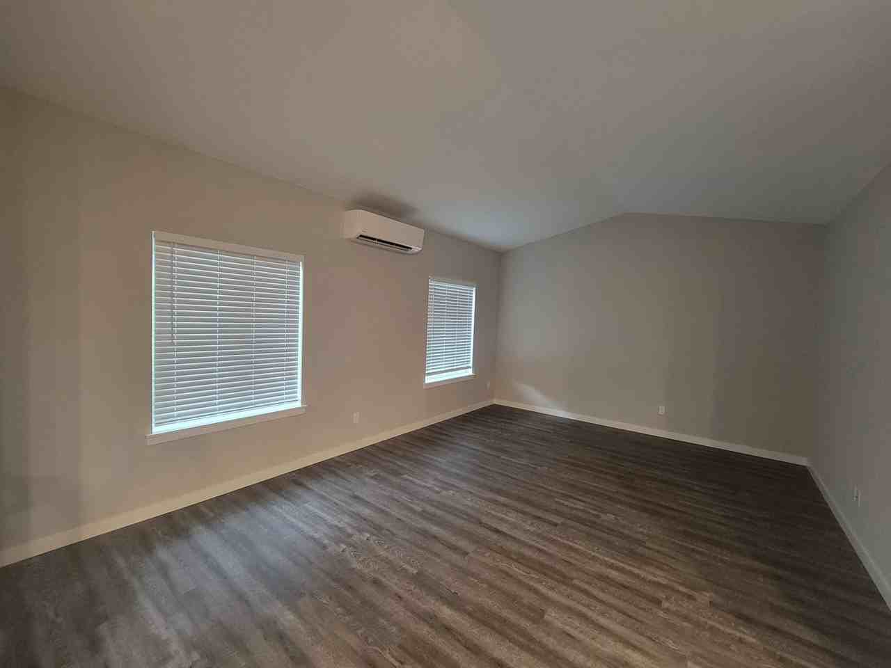 18425 Rampart Dr SW - Photo 2 of 10