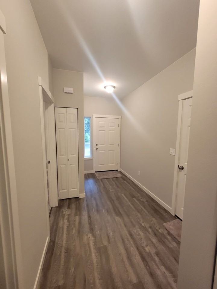 18425 Rampart Dr SW - Photo 3 of 10