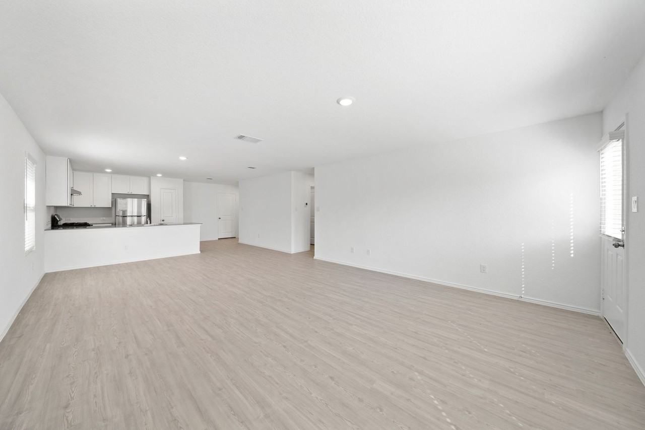 9311 Selene Pl - Photo 7 of 25