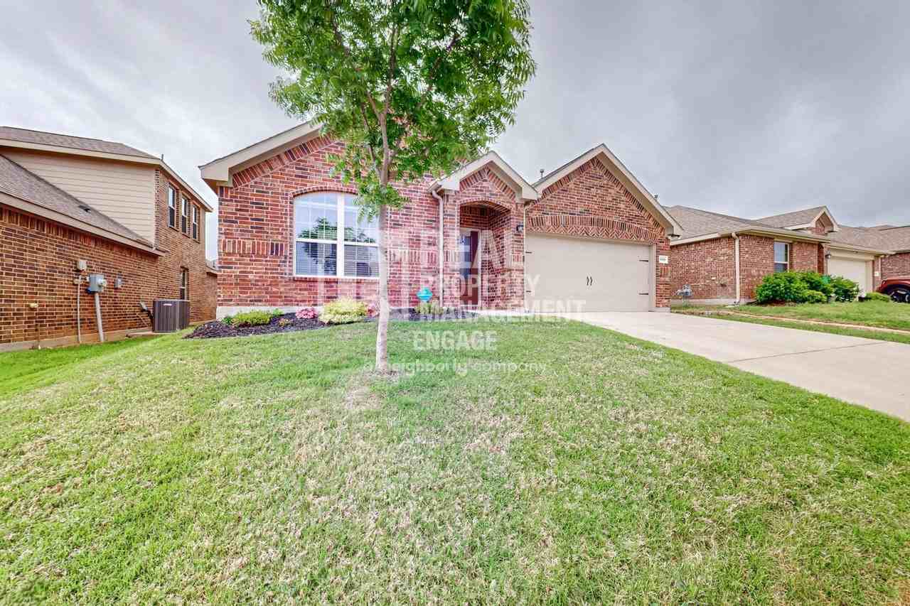 6109 Fall Creek Ln - Photo 2 of 42