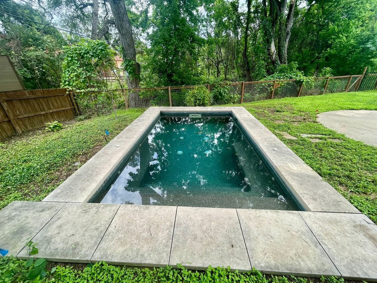 2607 Stacy Ln - Photo 2 of 31