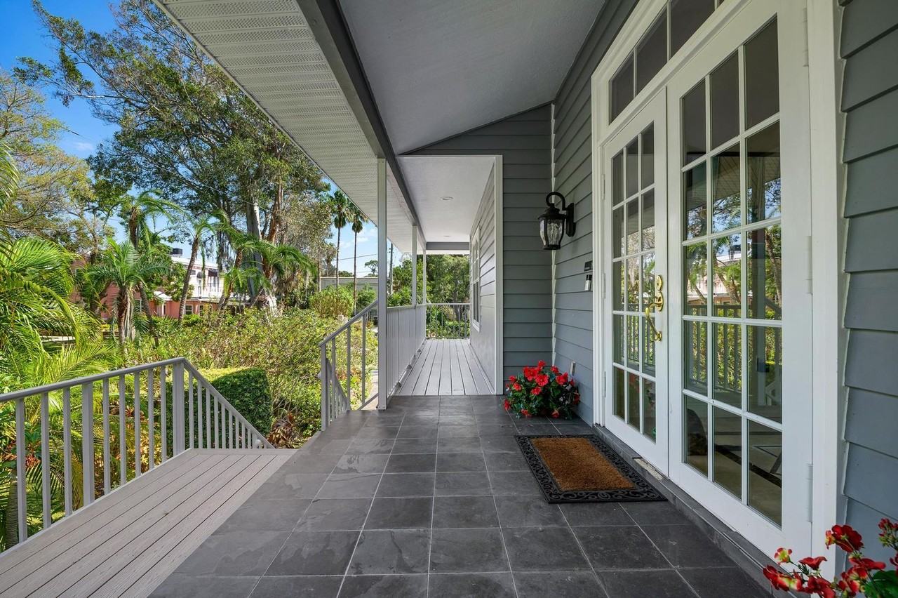 7676 Westmoreland Dr - Photo 3 of 50