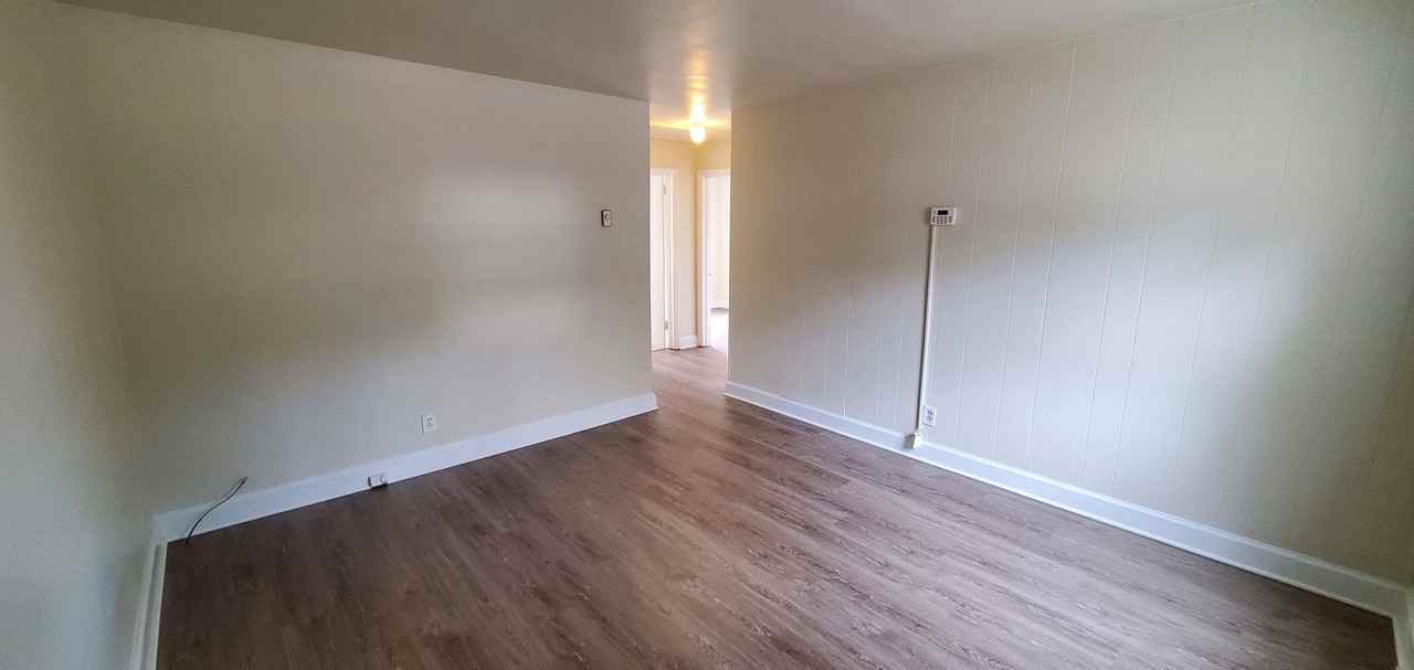 905 Grayland St Apt B - Photo 4 of 10