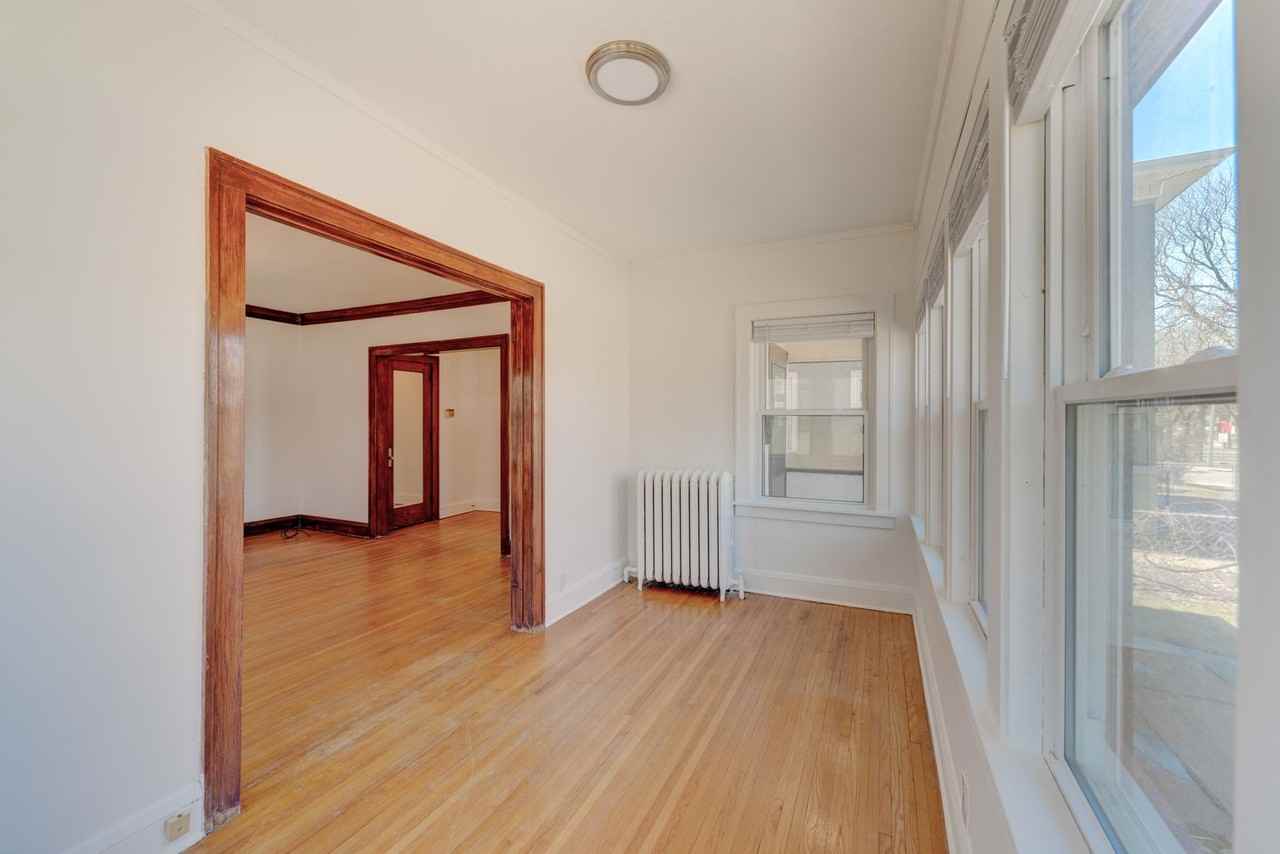 1725 8th Ave N Minneapolis, MN 55411 - Photo 3 of 26