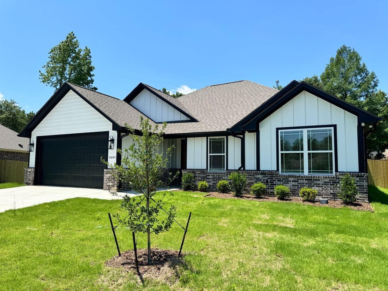 3691 Old Omen Rd - Photo 2 of 26