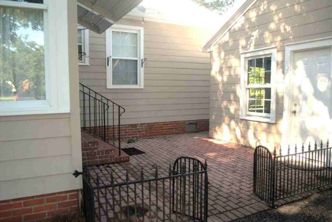 707 Willowbank Rd - Photo 3 of 20