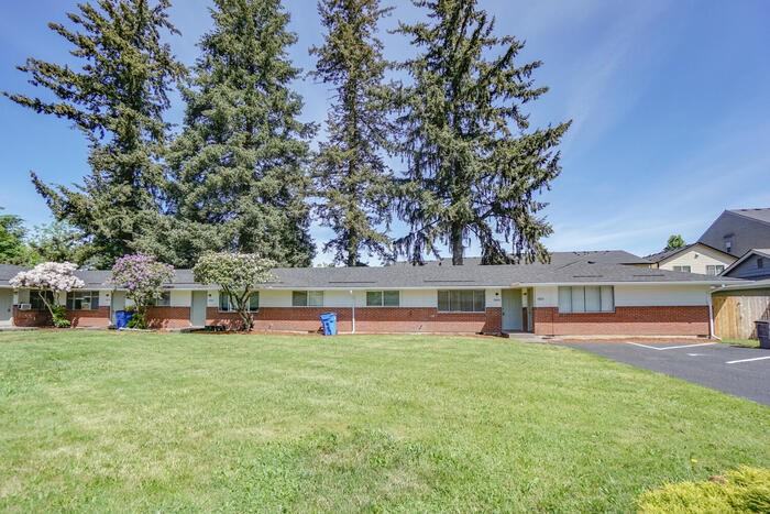 10800 Ne 7th St #10800 - Photo 2 of 36