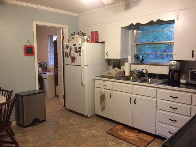 524 Goldfinch Avenue - Photo 7 of 15