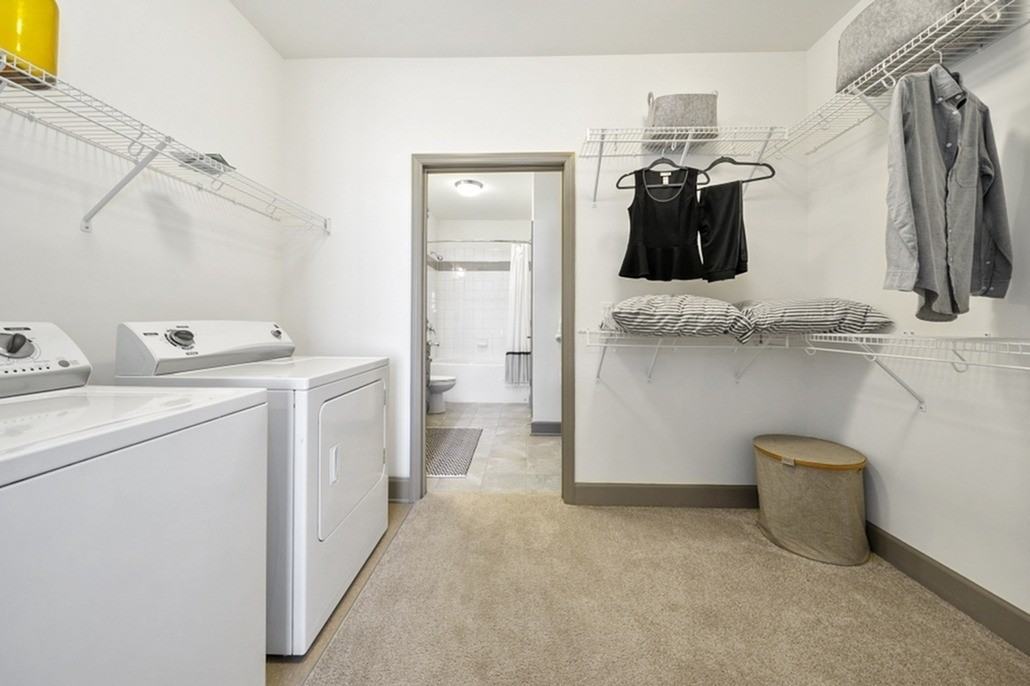 755 North - Photo 7 of 50