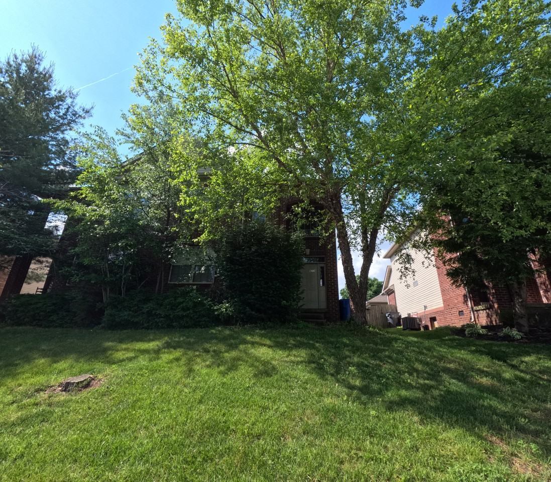 4332 Clearwater Way #4332 - Photo 2 of 37