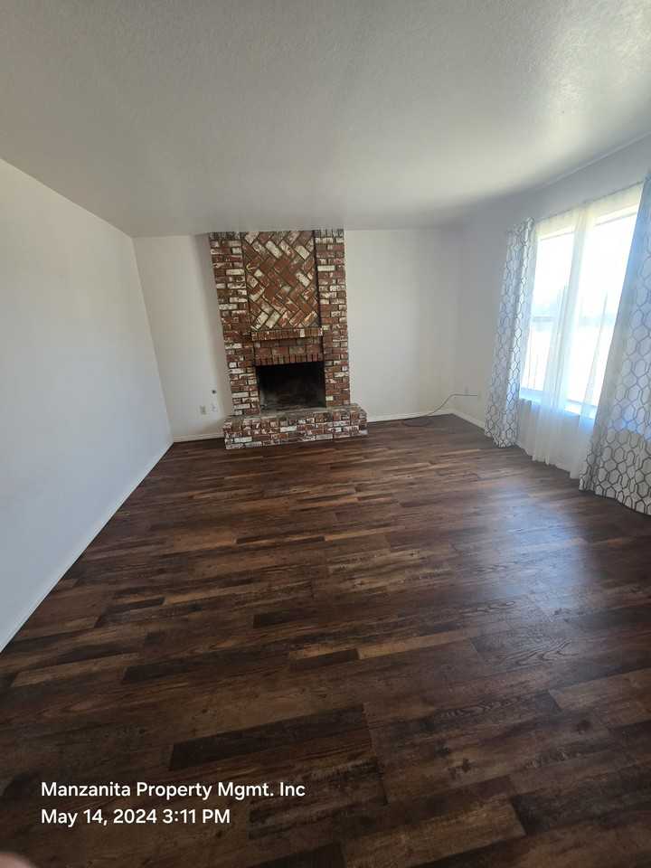 1930 Redwood Dr #NA - Photo 2 of 12