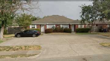 featured image of 1811 Sara Dr #B