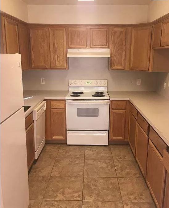 1704 S Dexter Dr #1704 - Photo 2 of 4