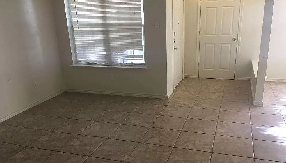 1704 S Dexter Dr #1704 - Photo 4 of 4