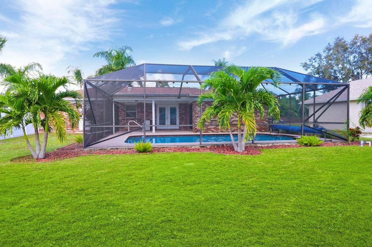 302 Southeast Lancaster Avenue #NA - Photo 2 of 9