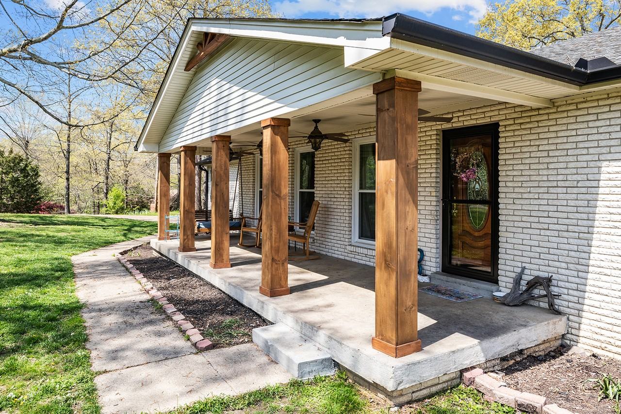 358 Twin Oaks Dr #NA - Photo 4 of 33