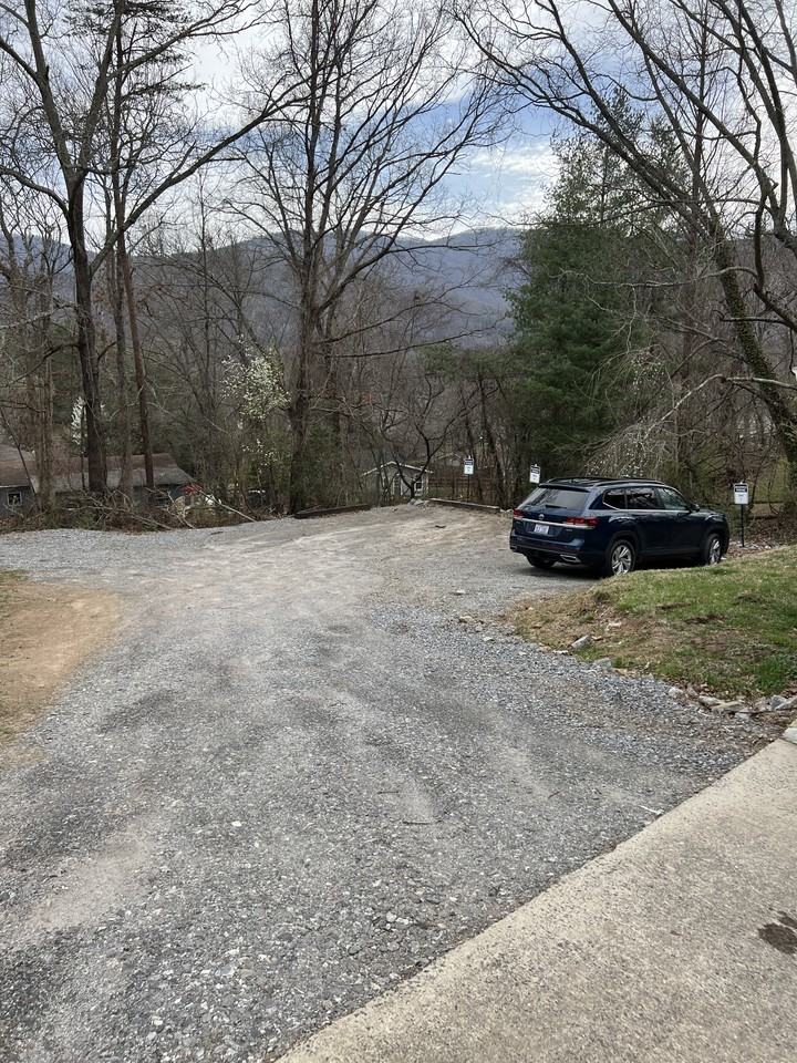 110 Pine Hill Dr #NA - Photo 3 of 20