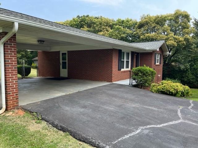 602 Tanglewood Dr #NA - Photo 3 of 31