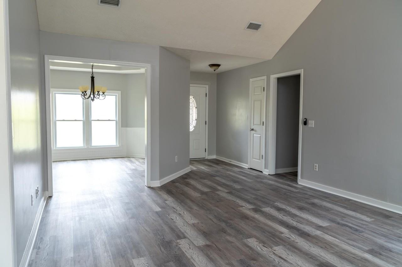 43 Lee Road 983 #NA - Photo 2 of 33