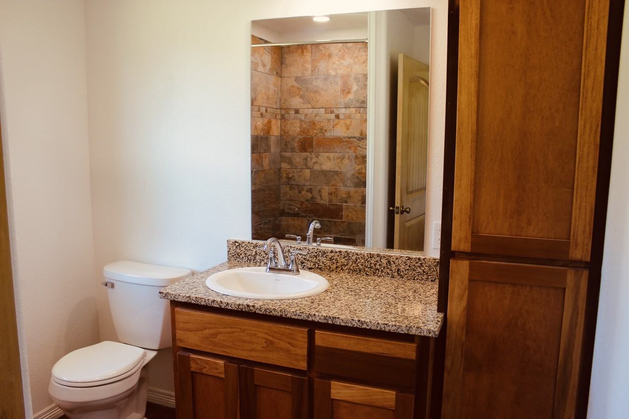 1103 East Alamo Street #1 - Photo 3 of 10