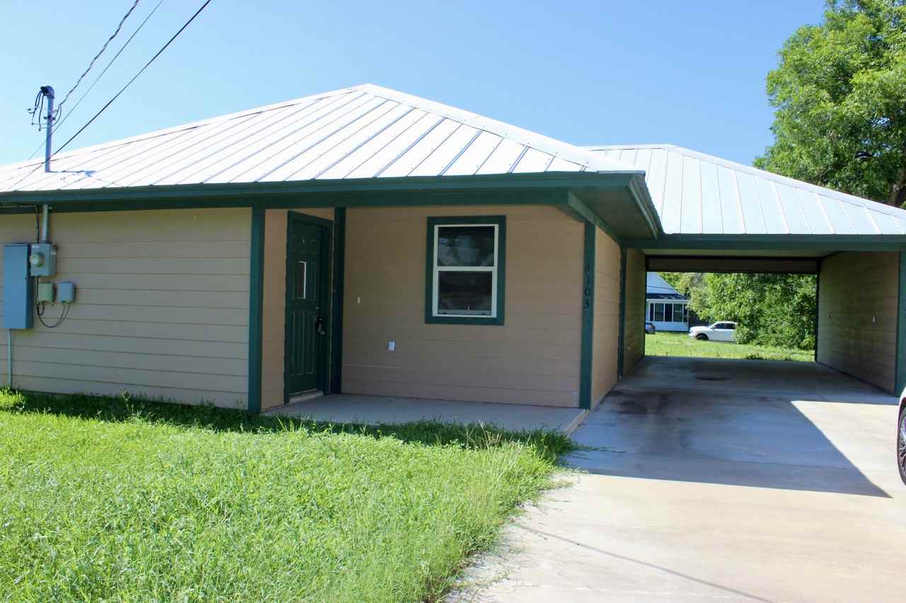 1103 East Alamo Street #1 - Photo 7 of 10