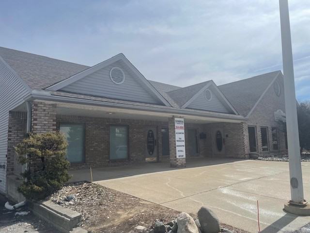 835 Michigan Ave #1 - Photo 2 of 26