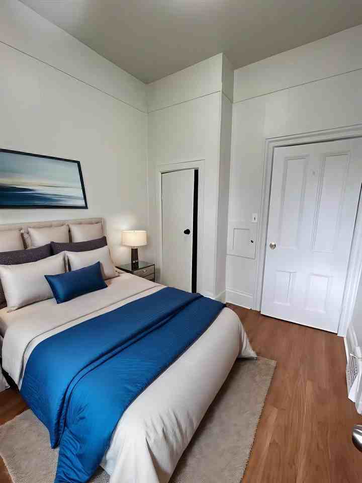 114 2-114 Sophia St W #2 - Photo 3 of 15