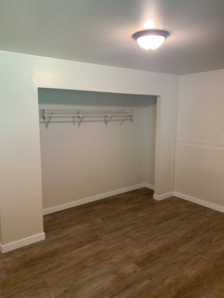 217 Lake Blaine Dr #G - Photo 6 of 12