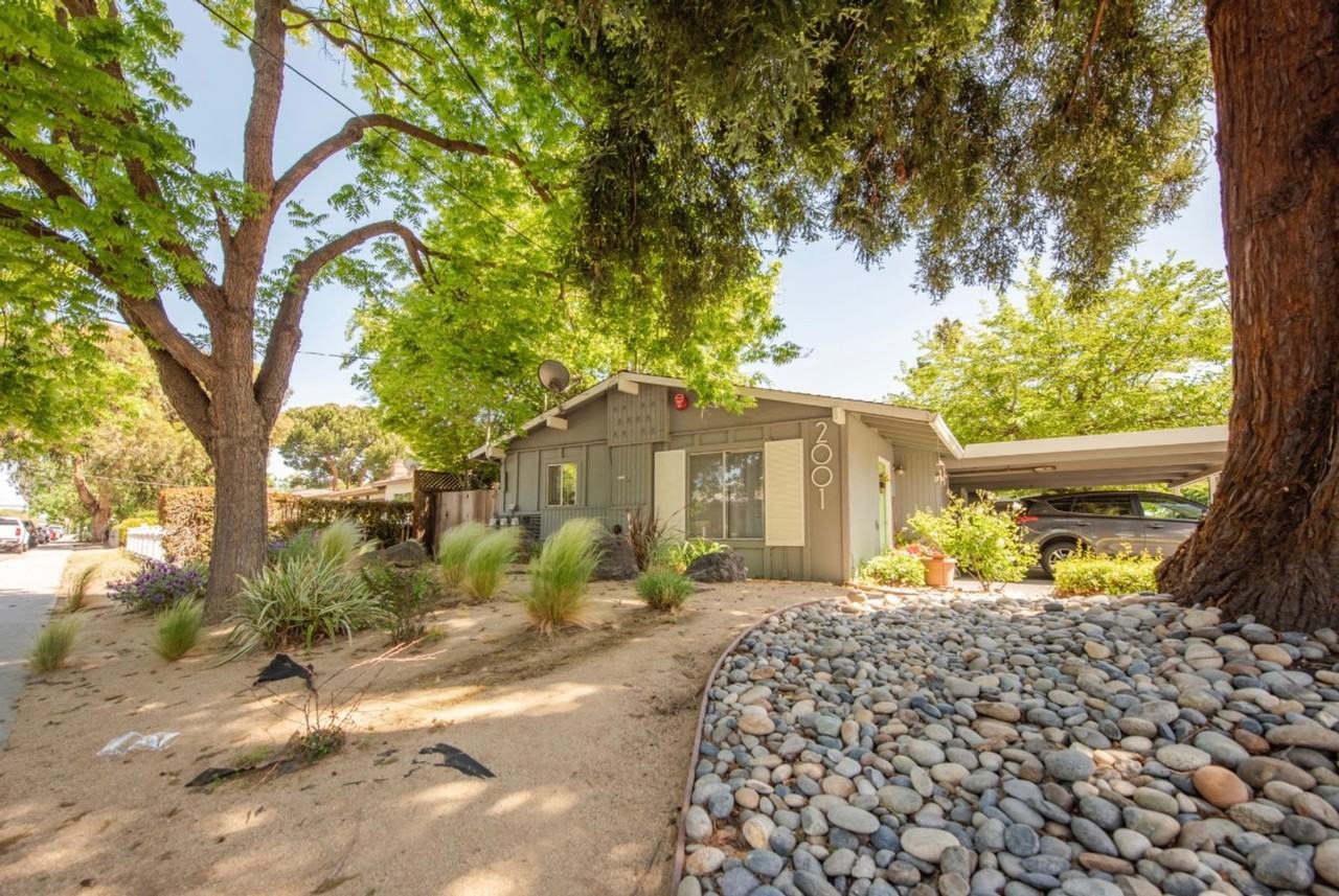 2001 -2005 Colony Street - Photo 5 of 20