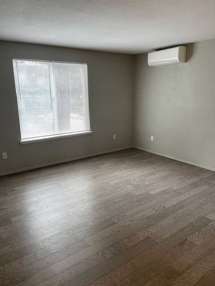4323 67th Ave W - Photo 5 of 15