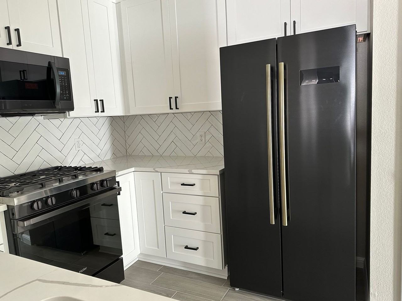 12804 Humphrey Dr - Photo 6 of 12