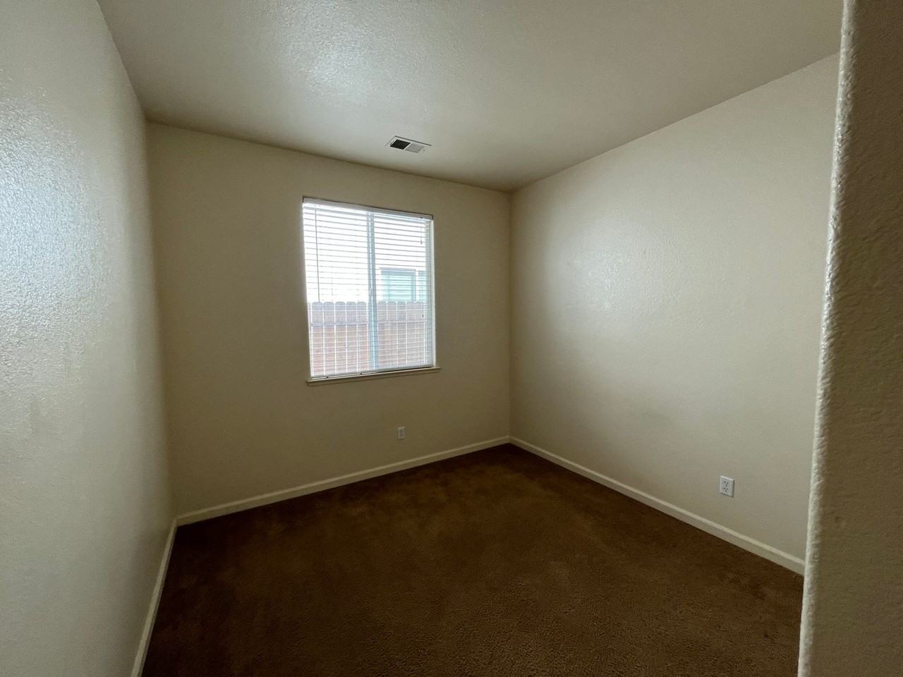1187 Steidlmayer Way - Photo 6 of 10