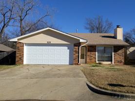 121 Stonewood Dr - Photo 1 of 1